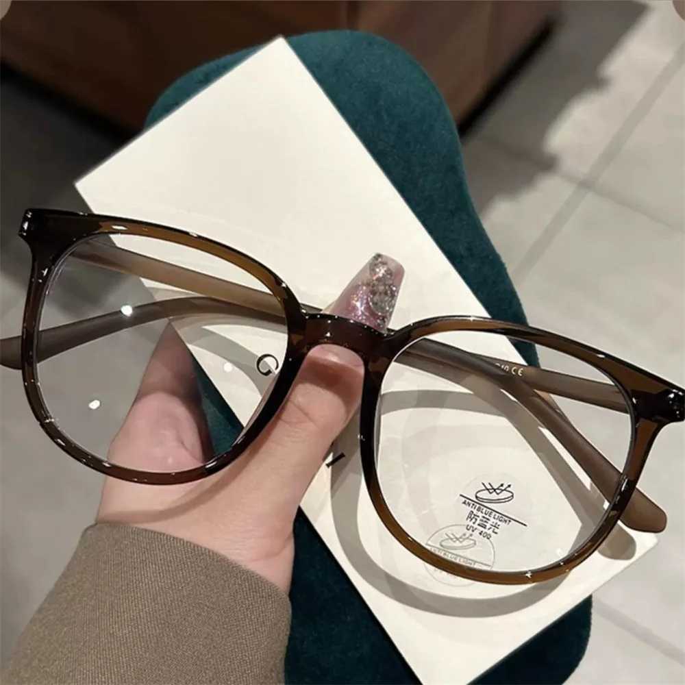 2024 New Anti-blue Light Glasses Men Women Fashion Transparent Computer Glasses Frame Retro Myopia Glasses Square EyeglassesX241008