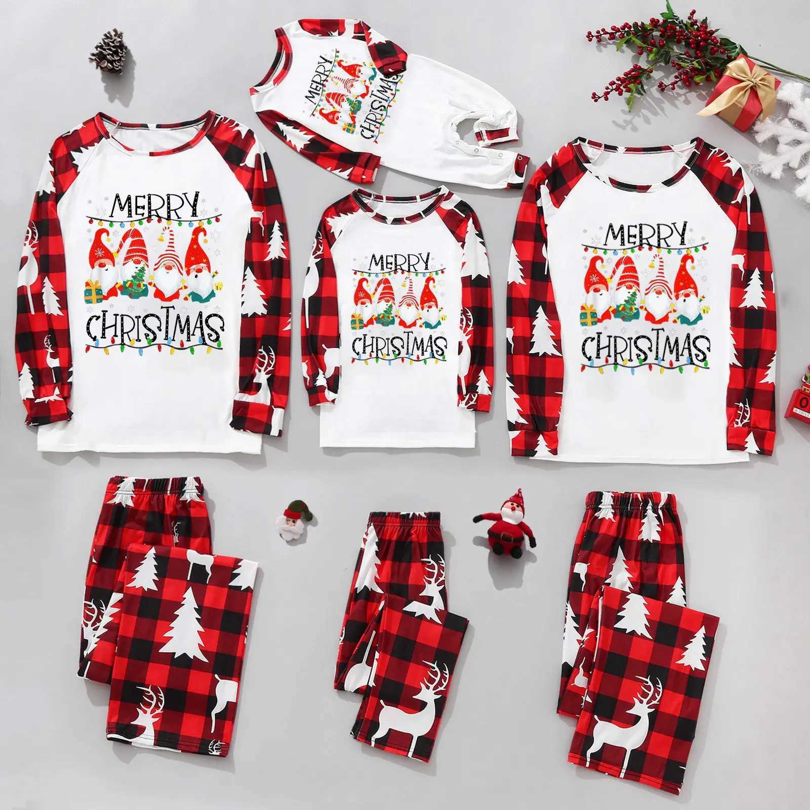 New 2024 Parent Child Family Matching Outfits Fashion Xmas Cartoon Prints Comforts Christmas Pajamas Family Holidays Baby ClotheXJ241008