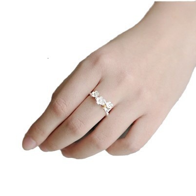 jewelry women's artistic plum blossom index finger ring, small fresh flower handmade ring with opening