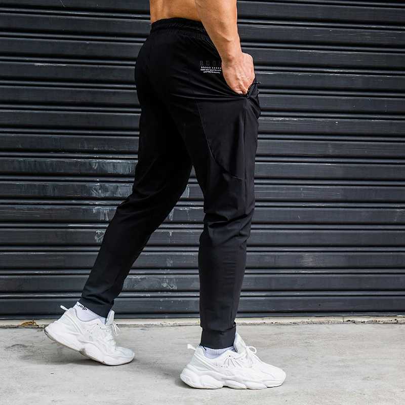 Elasticity Men Running Pants Casual Sweatpants With Zipper Pockets Training Jogging Fitness Trousers Gym Workout Sport PantsX241008
