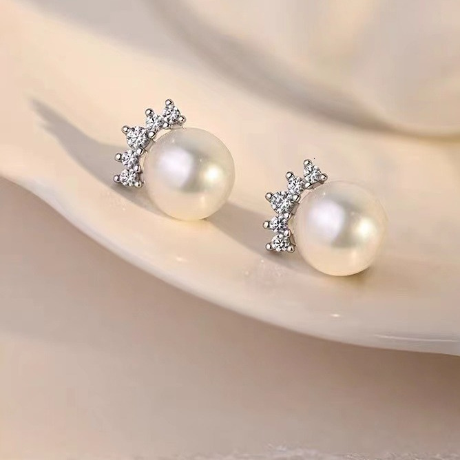 New 2024 pure sier pearl earrings, niche, light , high-end women's earrings
