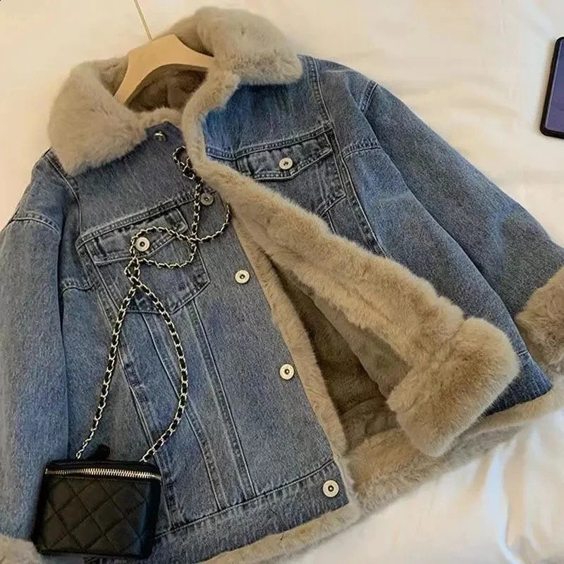 Jean Jacket For Women Autumn And Winter Retro Lamb Wool Casual Loose bf Plush Thick Style Overcome Denim Coat 241007
