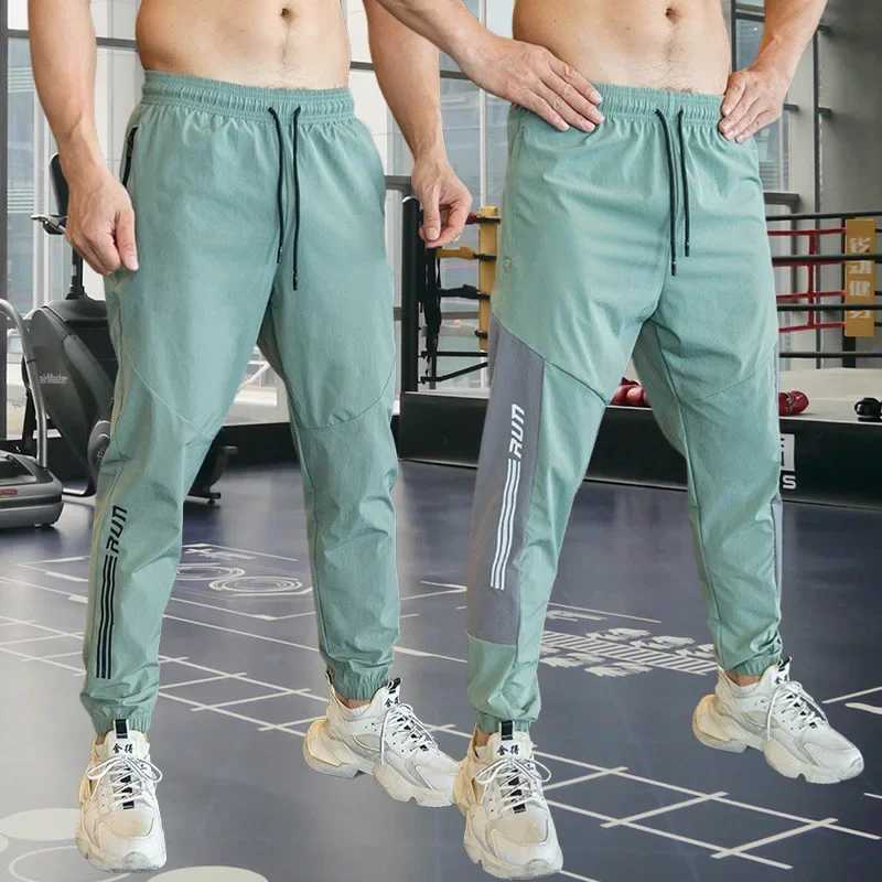 Gym Fitness Workout Sweatpants Running Athletic Apparel Outdoor Training Sports Trousers Elastic Waist Zipper Pockets Long PantsX241008