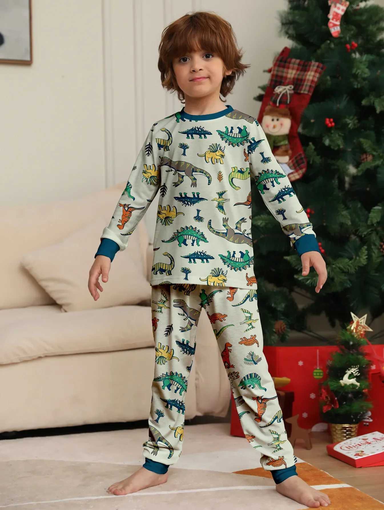 New 2024 Christmas Match Set Dinosaur Full Set Printed Pajama Set Mom Dad Child 2-piece Set Baby Pants Christmas Family Appearance W241008