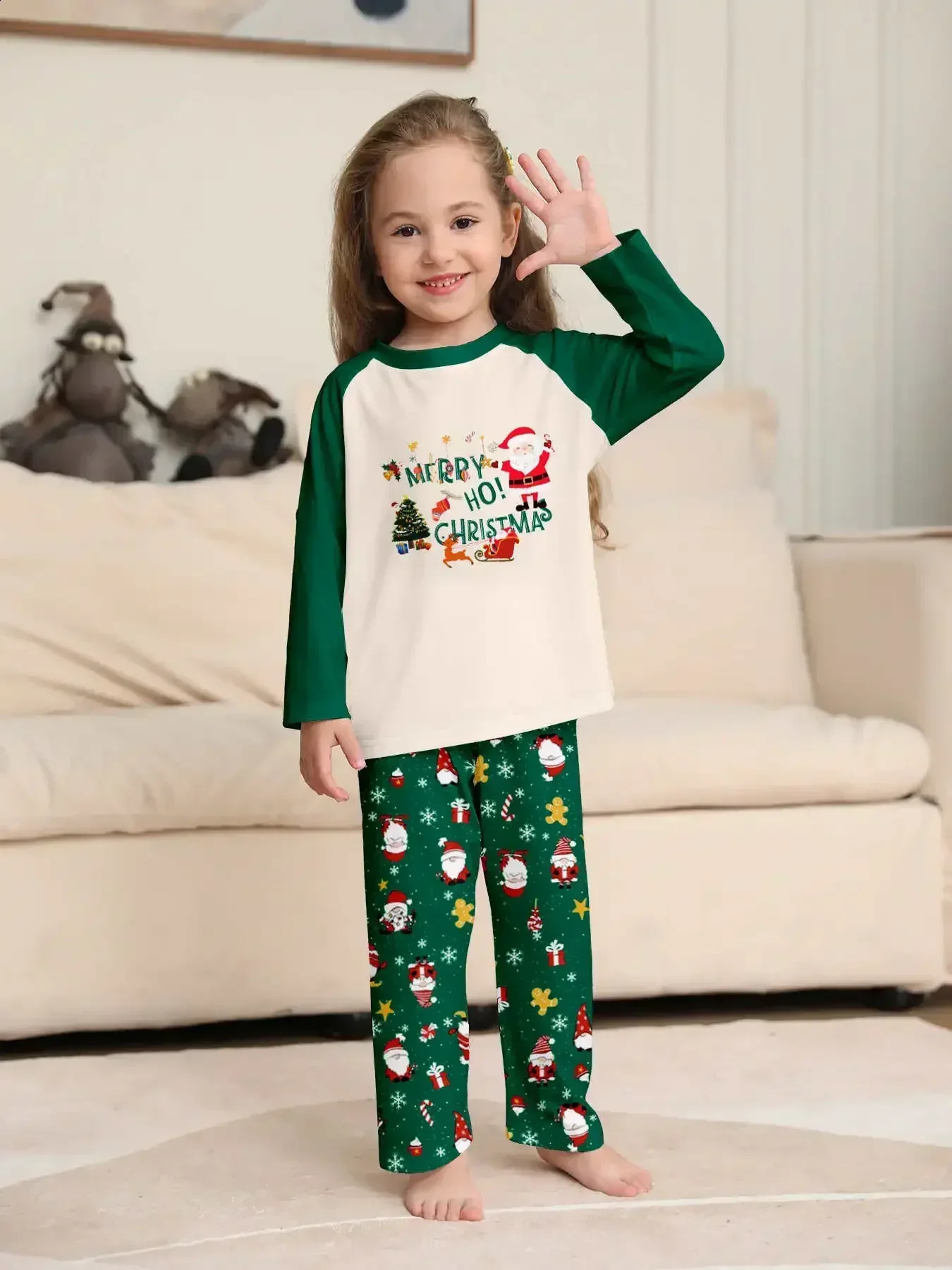 Family Matching Set Cute Allover Printed Parents and Children Christmas Pajama Long Sleeve Clothing Holiday Pajamas 241007