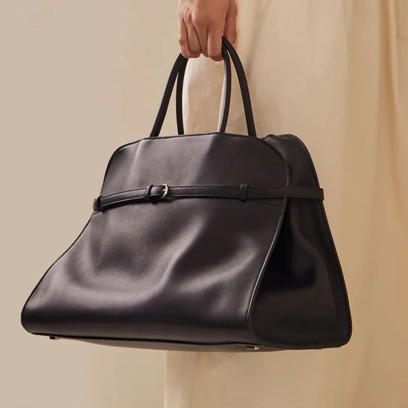 2024 New Fashion Large Capacity Niche Design Texture Solid Color Glossy Leather Hand-Held Shoulder Cowhide Tote Bag