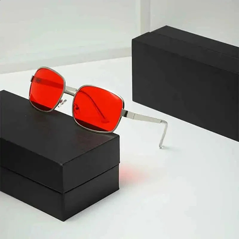 Red Fashion Square Circle Sunglasses for Men and Women Alloy Frame Glasses for Beach Tourism 241007