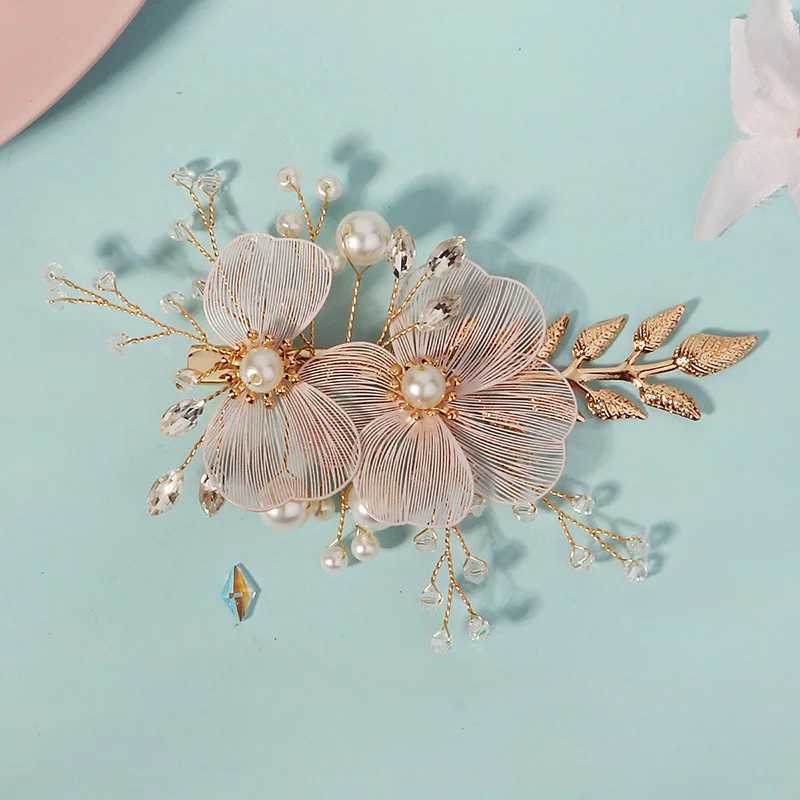 Fashionable Golden Flower Bridal Bucket Pearl Water Diamond Hairpin for Friends Pearl Bridal Wedding Hair Accessories W241007