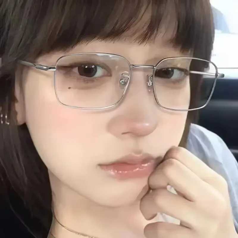 Metal Square Framed Glasses Women Girl Exquisite Retro Narrow Framed Eye Glasses Daily Simple Versatile Anti-Blue Glasses GiftX241008