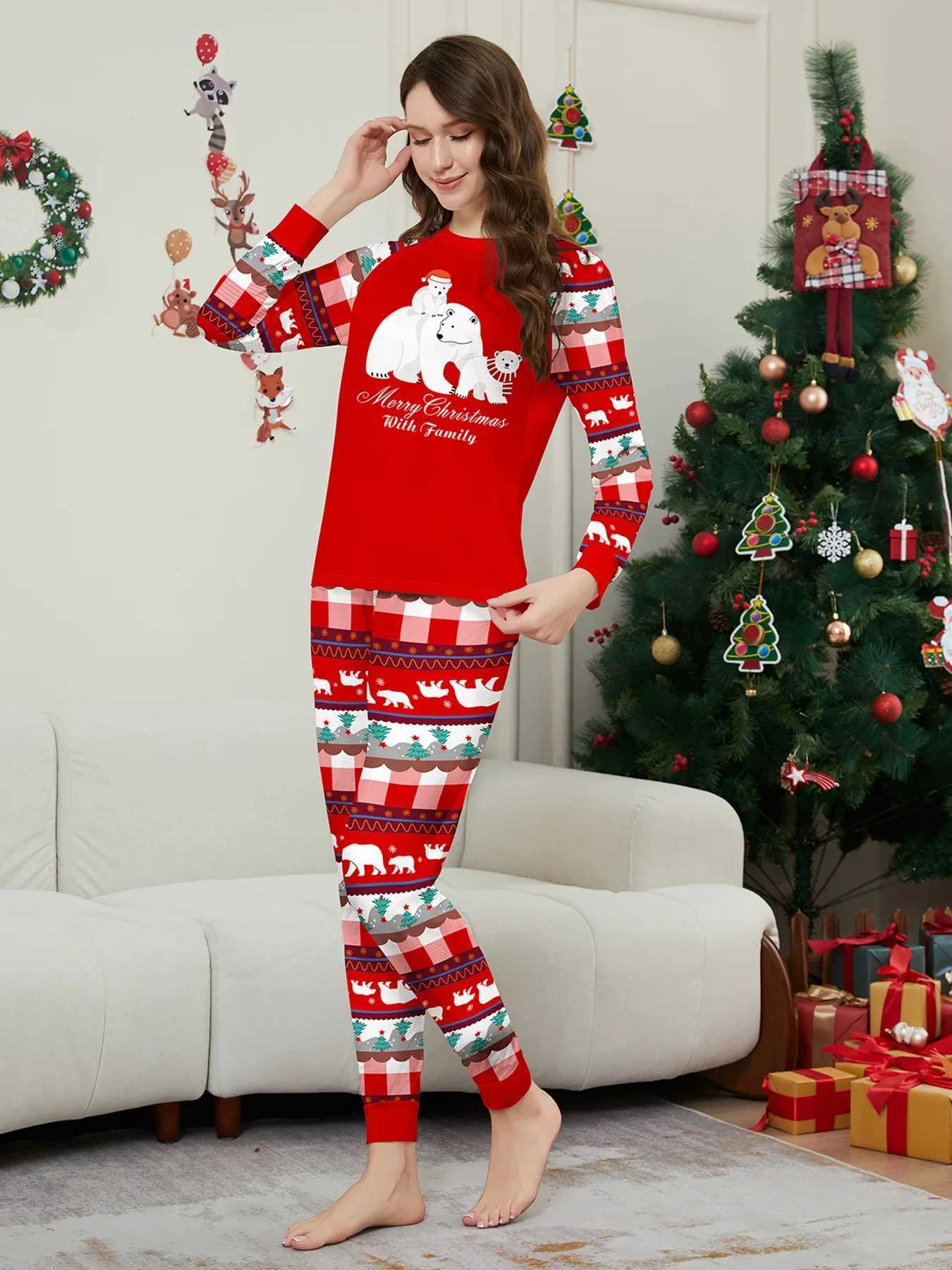 2024 Cartoon Bear Printed Family Christmas Matching Pajamas Adult and Childrens Clothing Set Soft and Warm Pajamas Long Sleeve Loose Pajamas W241008