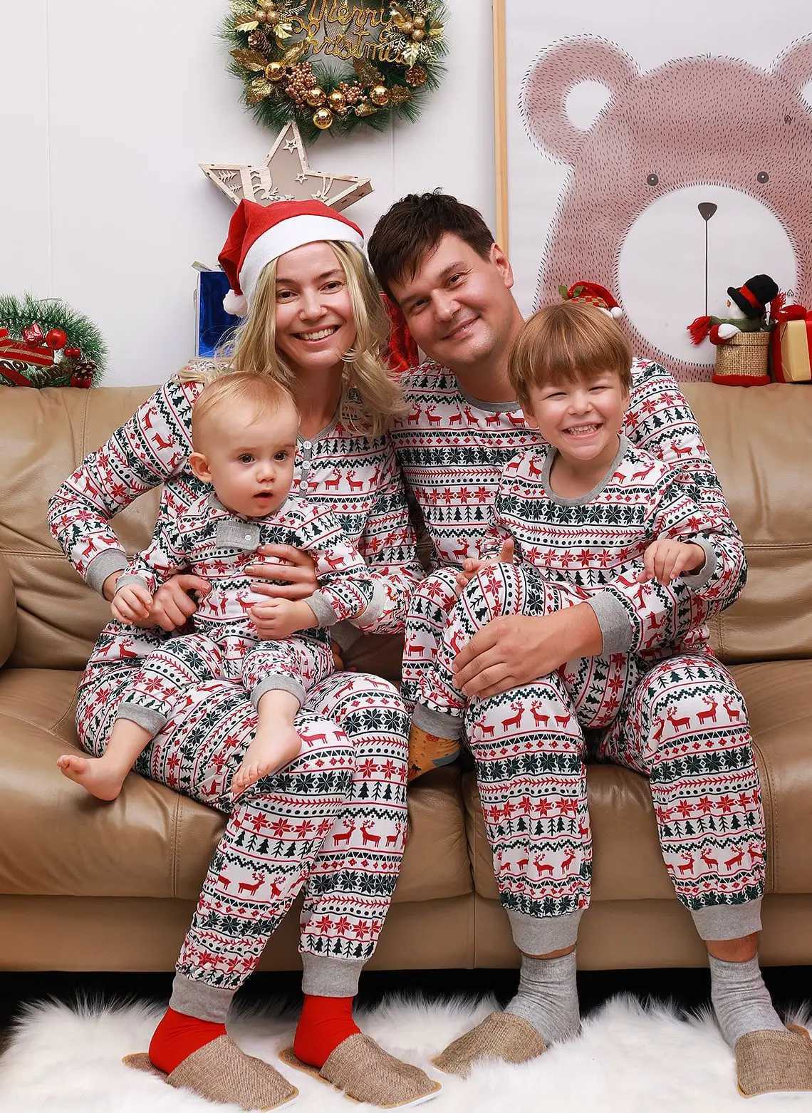 Mother Daughter Father Son Family Look Outfit Baby Girl Rompers Sleepwear Pajamas 2023 Christmas Family Matching Pajamas W241008