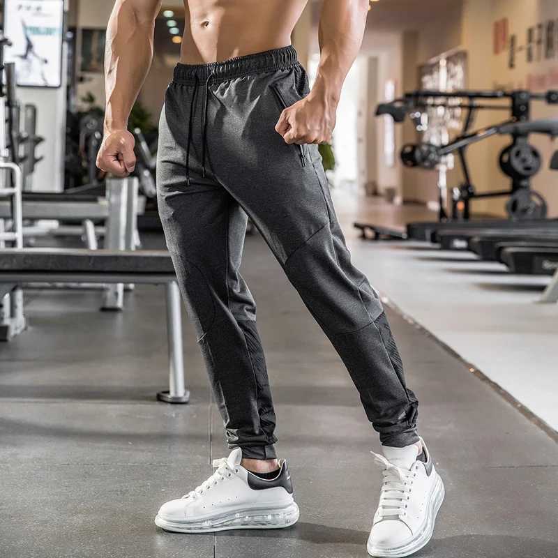 Autumn camouflage Quick dry Men Running Pants Zip pocket Bodybuilding Training Trousers Jogging Fitness Gym loose Sport PantsX241008