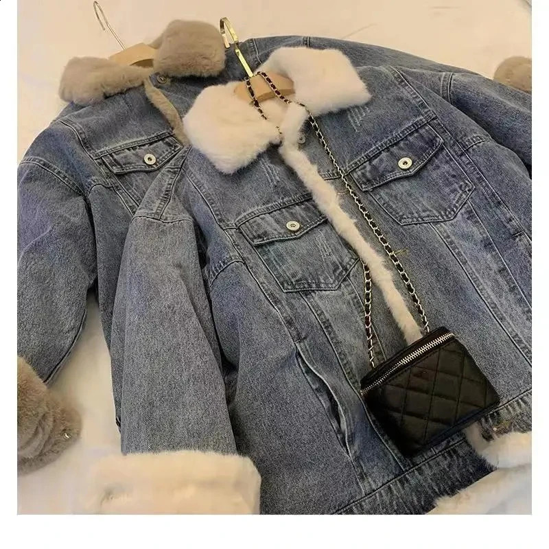 Jean Jacket For Women Autumn And Winter Retro Lamb Wool Casual Loose bf Plush Thick Style Overcome Denim Coat 241007