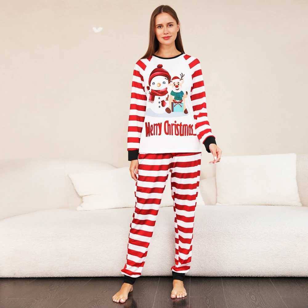 New 2024 Merry Christmas Printed Womens Mens and Girls Pajama Set Matching Family Clothing Soft and Cute 2-Piece Set Pajamas W241008