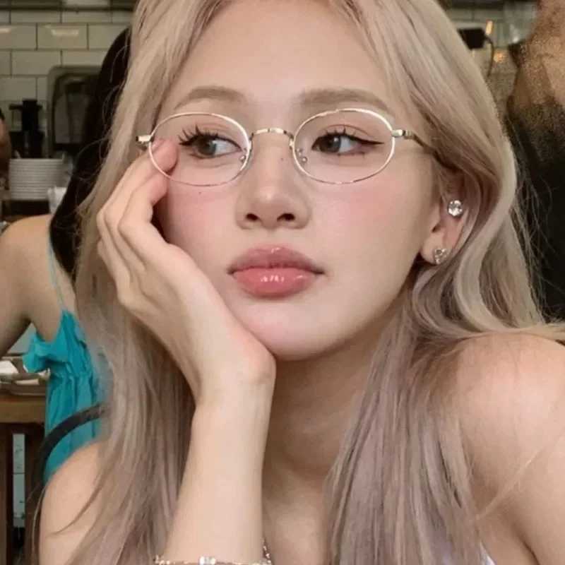 Y2K Retro Oval Round Glasses Frame for Women Men Ultra-Light Metal Ins Glasses Vintage Eye Protection Optical Full Rim GlassesX241008