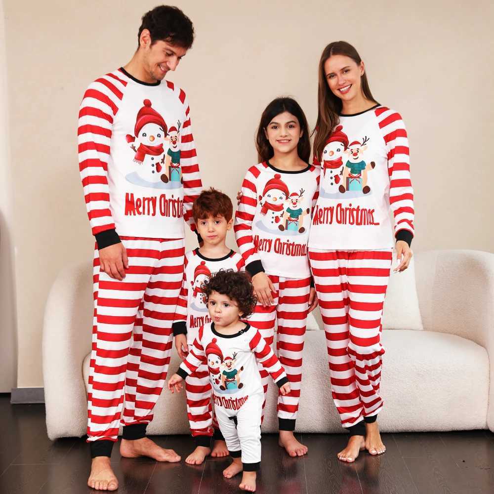 New 2024 Merry Christmas Printed Womens Mens and Girls Pajama Set Matching Family Clothing Soft and Cute 2-Piece Set Pajamas W241008