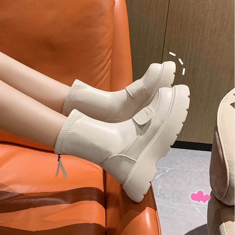 2024 New Martin Boots Womens Matsuda Thick Bottom Protection Comfortable And Wear Resistant Fashion Versatile Short Booties