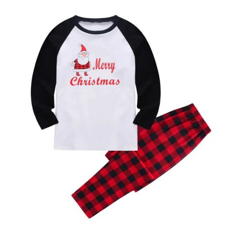 Santa Claus Family Matching Set Cute and Comfortable Christmas Family Pajamas Merry Christmas W241008