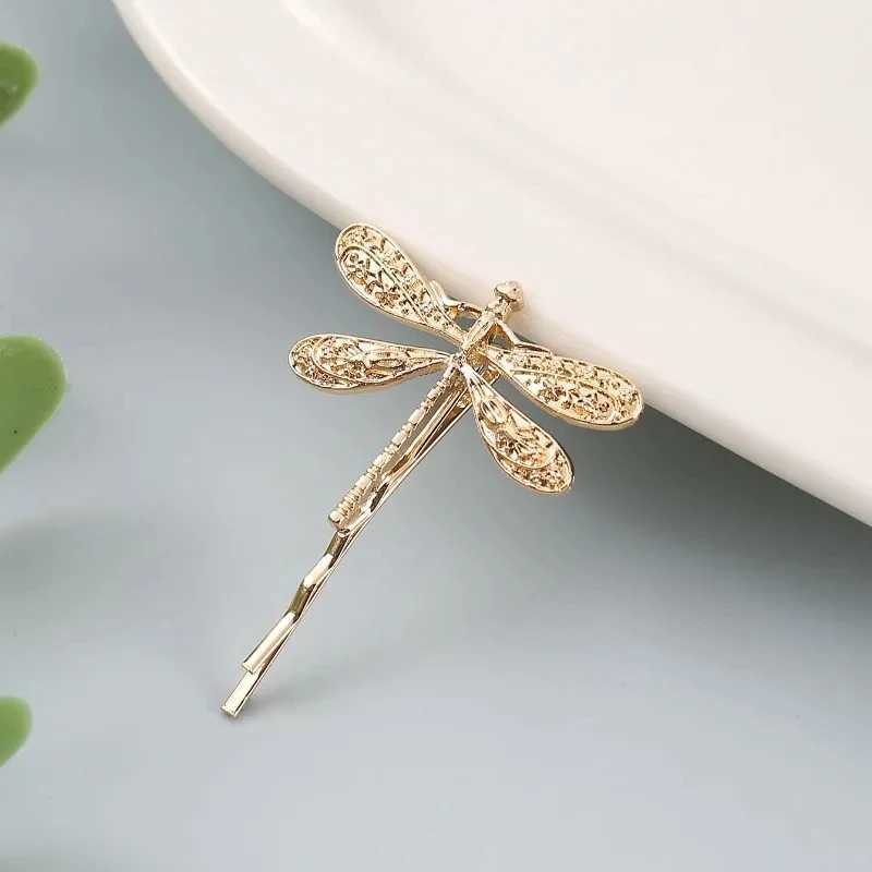 Vintage Golden Dragonfly Hair Clip Used for Bridal Weddings Elegant Hair Accessories Clover Medieval Decoration Womens Gifts W241007