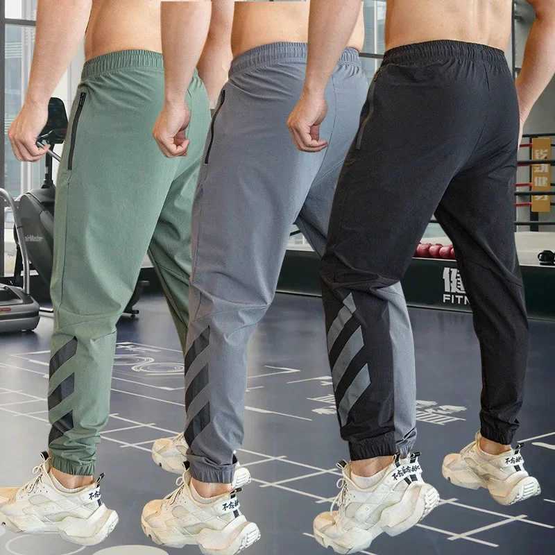 Gym Fitness Workout Sweatpants Running Athletic Apparel Outdoor Training Sports Trousers Elastic Waist Zipper Pockets Long PantsX241008