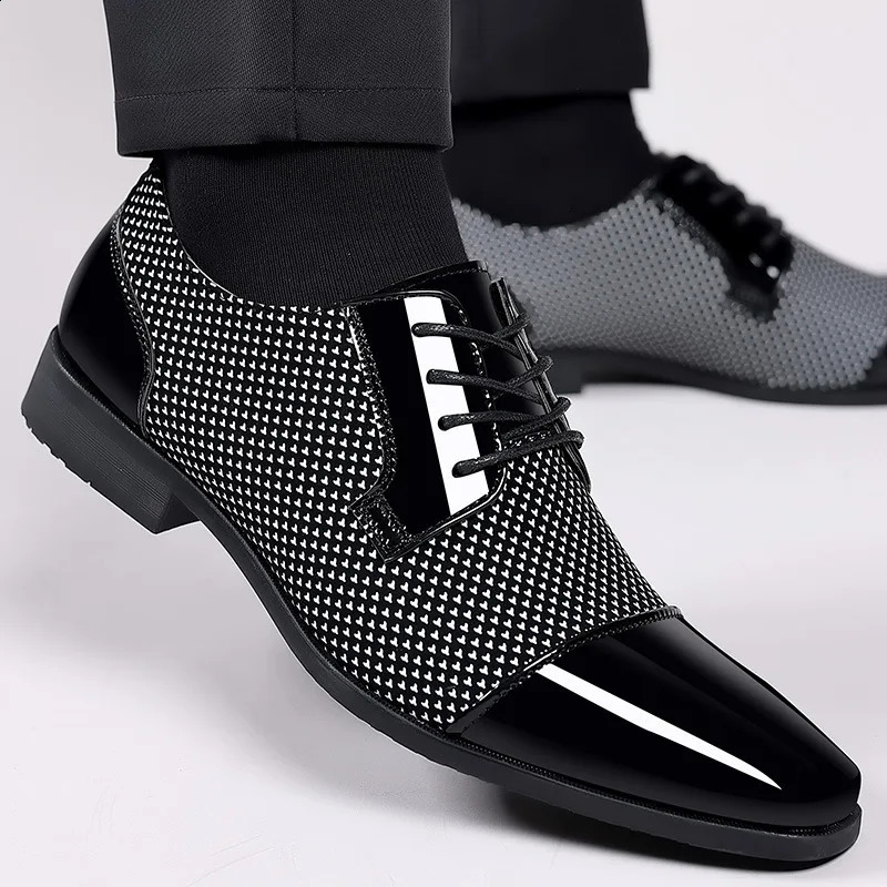 Fashion Classic Mens Shoes Oxford Patent Leather Shoes Lace Formal Black Leather Wedding Shoes 240923