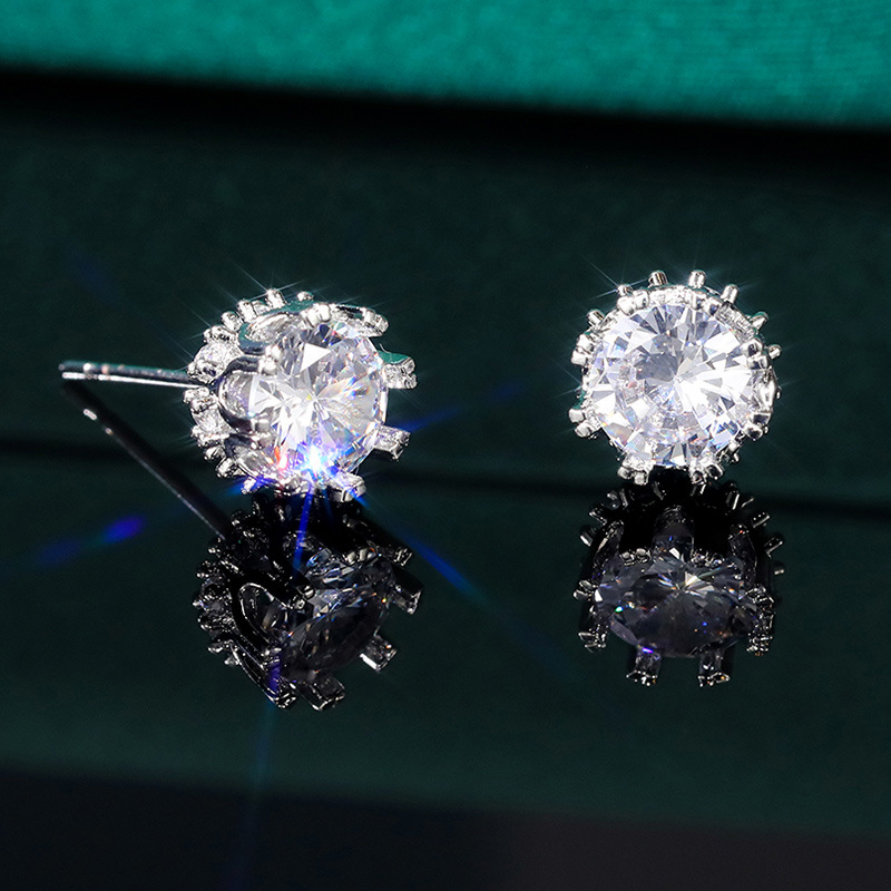 Top-Selg Stud Earrings: Simple Elegant Sterg Sier, 5A Cubic Zirconia, Perfect for Weddings & Parties