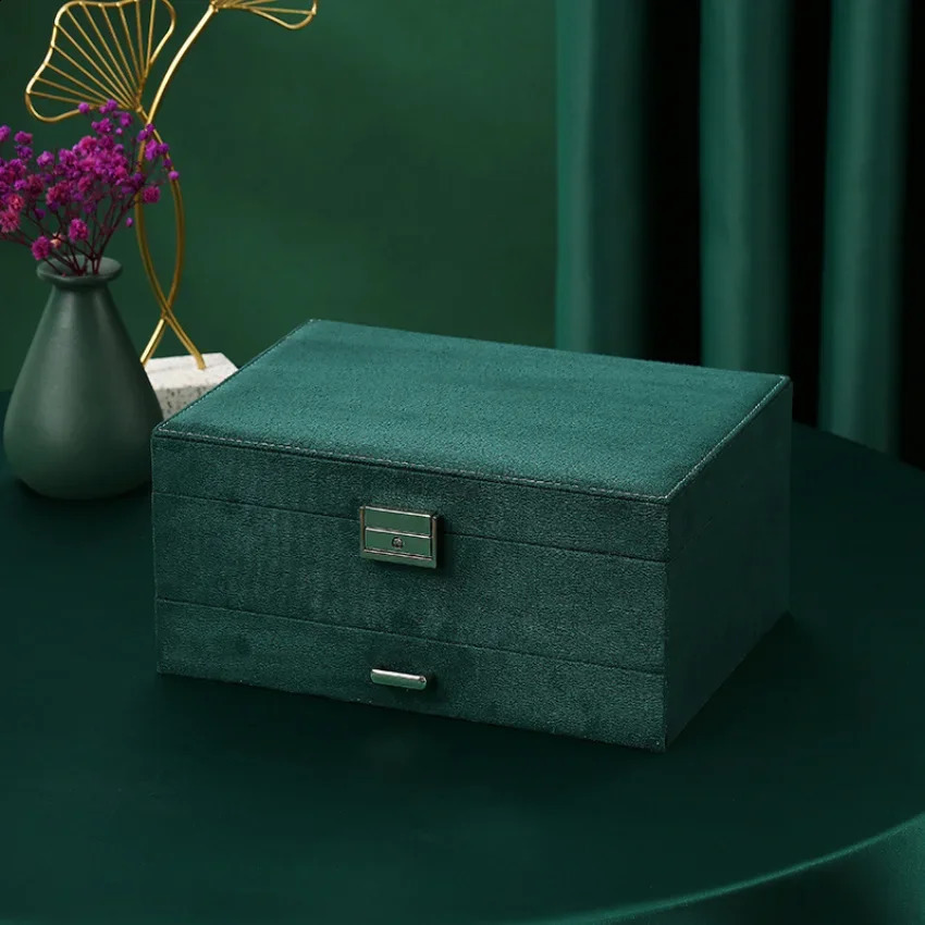 3-layer green velvet jewelry organizer large capacity ring necklace makeup stand with lock womens jewelry box 241007