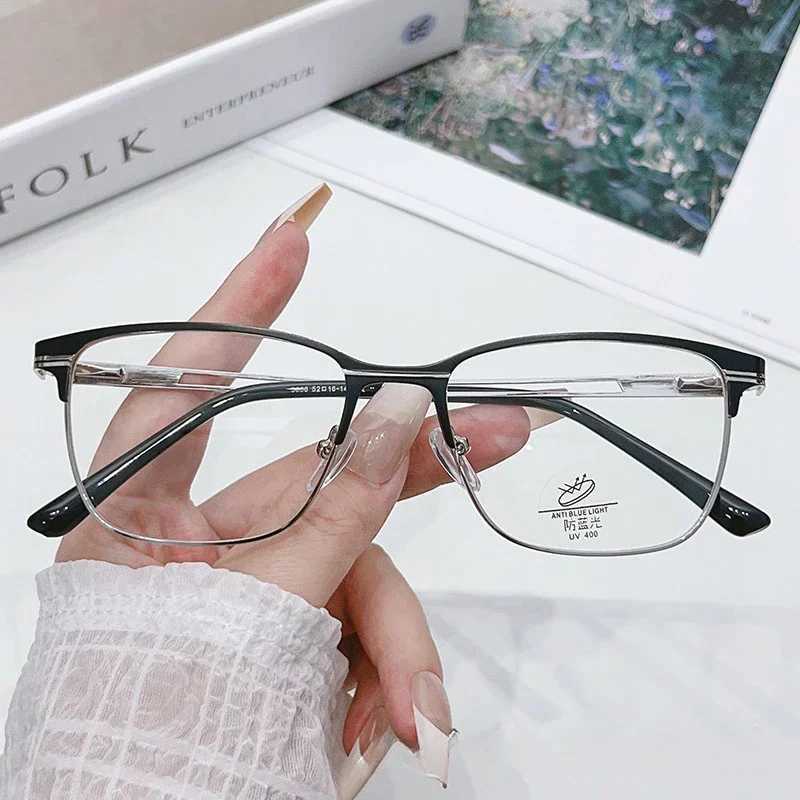 New Ultra Light Anti Blue Light Glasses for Women Fashion Square Eyeglass Frame for Men Myopia Glasses Clear Glasses EyewearX241008