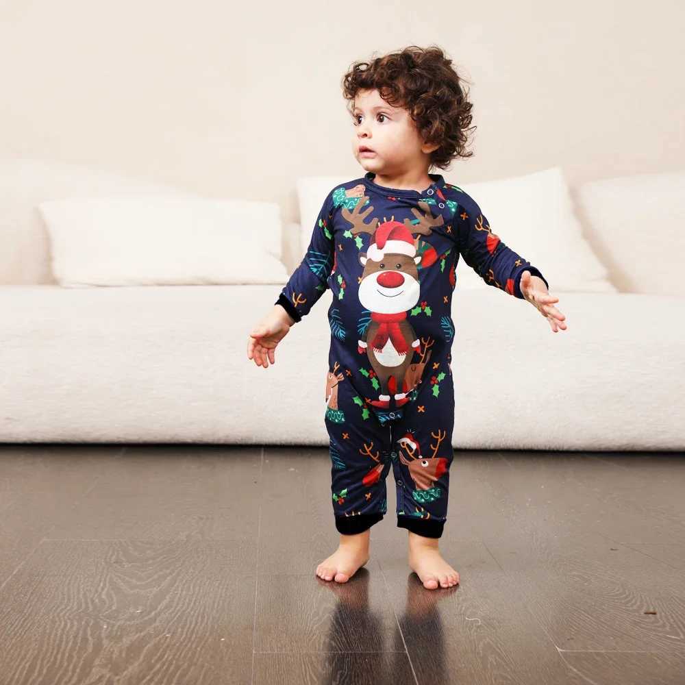Merry Christmas Family Matching Set Cartoon Printing 2-piece Set Soft Pajama Set Baby Boys and Girls Christmas Appearance W241008