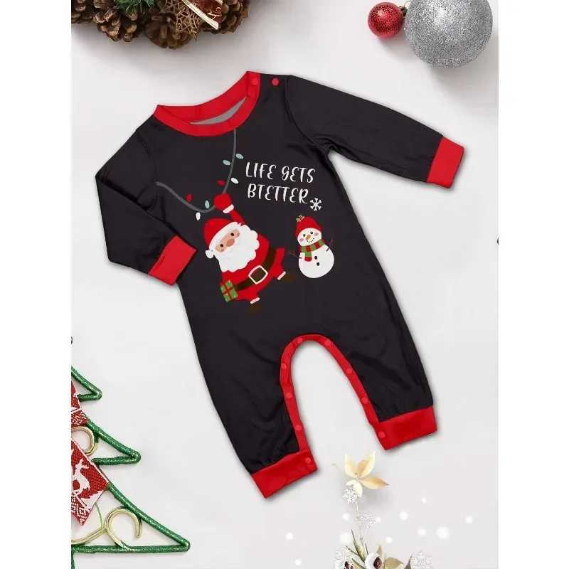 2024 Winter Mom Daughter Dad Son Matching Clothes 2-piece Pajama Set Santa Claus Printed Cute Soft Pajama Family Appearance W241008