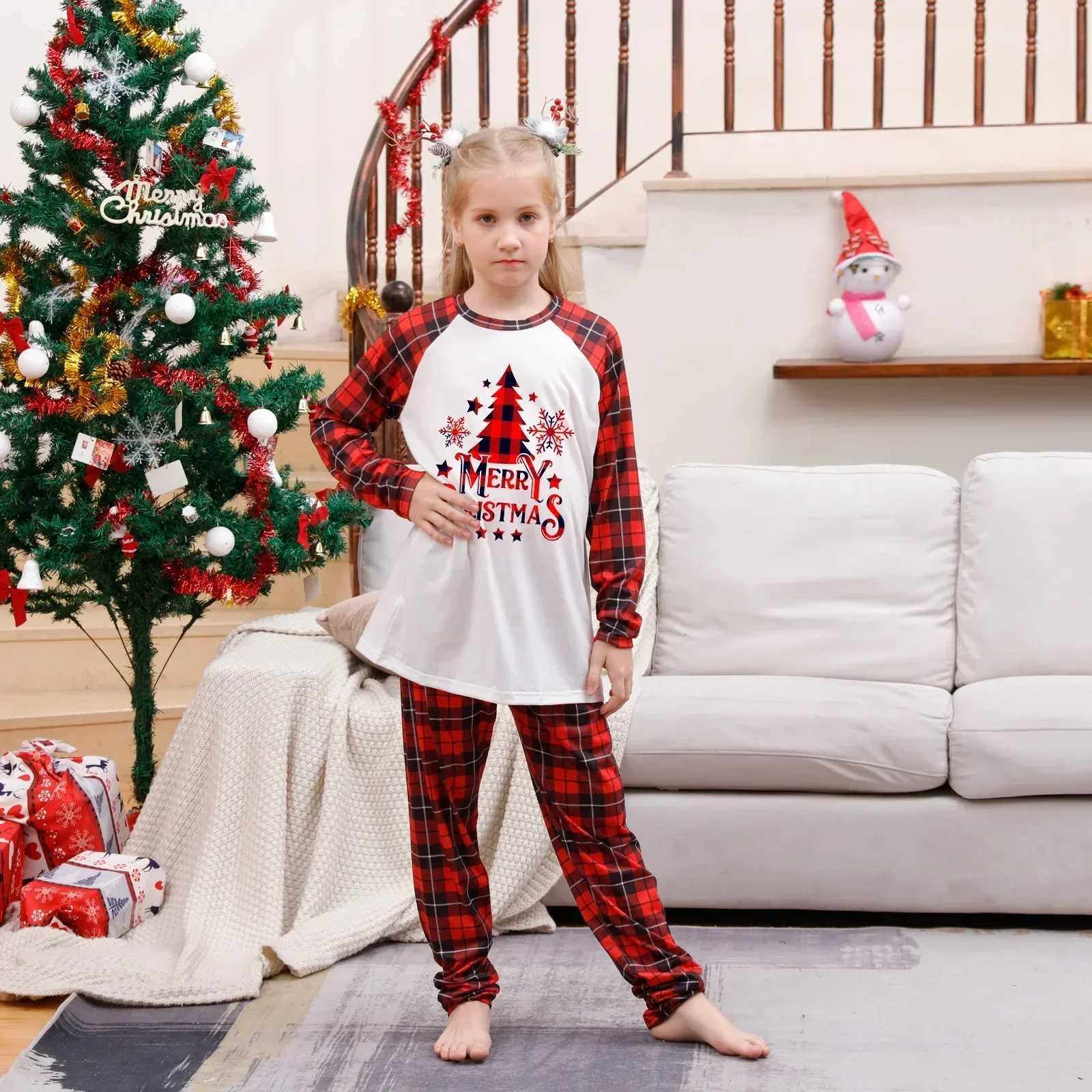 2024 New Family Christmas Pajama Set Plain weave Parent Child Matching Set Baby Boy Girl Clothing Family Clothing Christmas Appearance Gift W241008