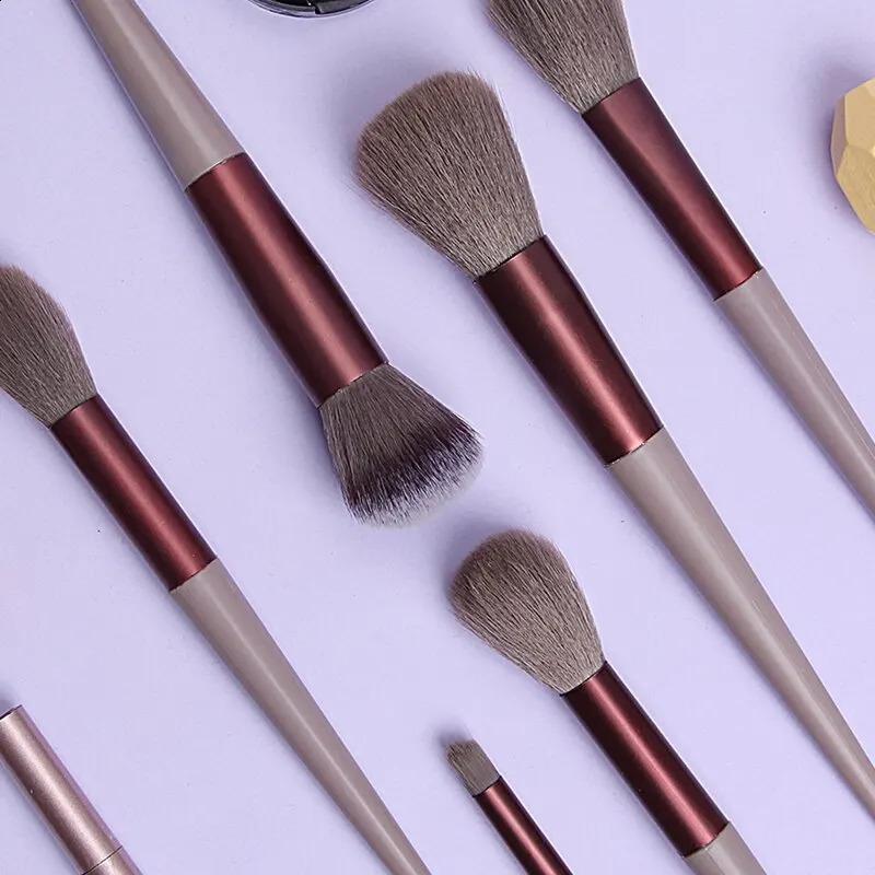 13 pieces of makeup brush set eye shadow basic female makeup brush eye shadow powder blusher beauty soft makeup tool 241008