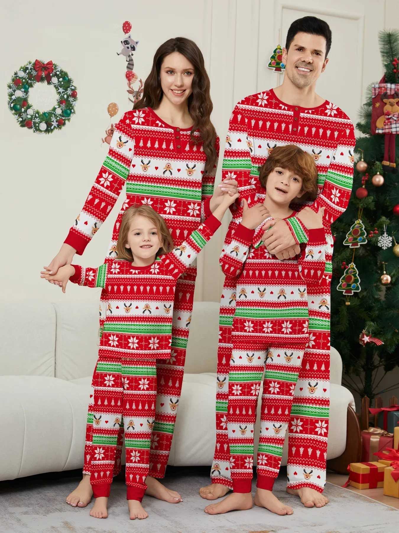 New 2024 All Over Print Parent-child Matching Outfit Christmas Pajamas Set Long Sleeve 2 Pieces Suit Baby Romper Family Look PjsXJ241008