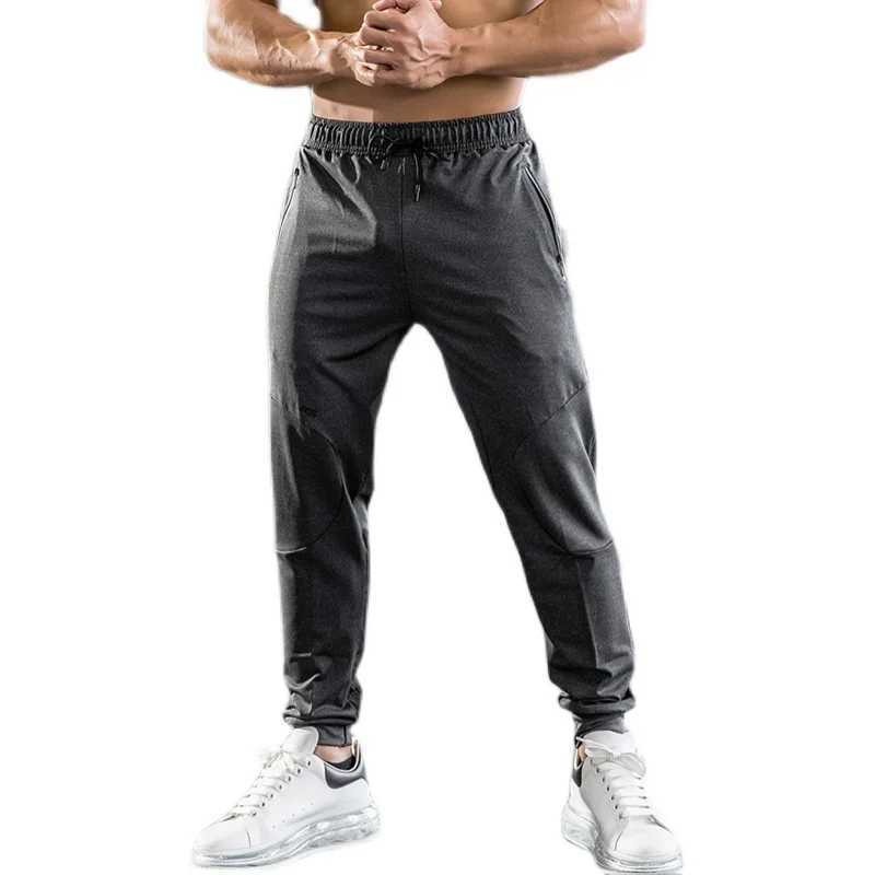 Autumn camouflage Quick dry Men Running Pants Zip pocket Bodybuilding Training Trousers Jogging Fitness Gym loose Sport PantsX241008