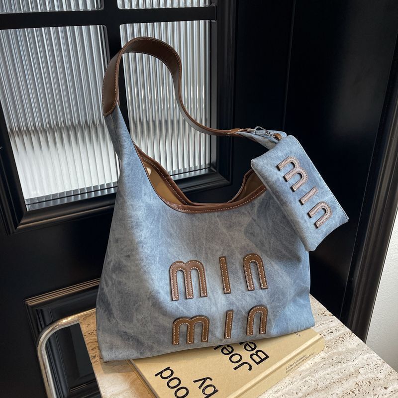 Casual denim for women 2024 new trendy commuting shoulder large capacity tote bag, shopping bag