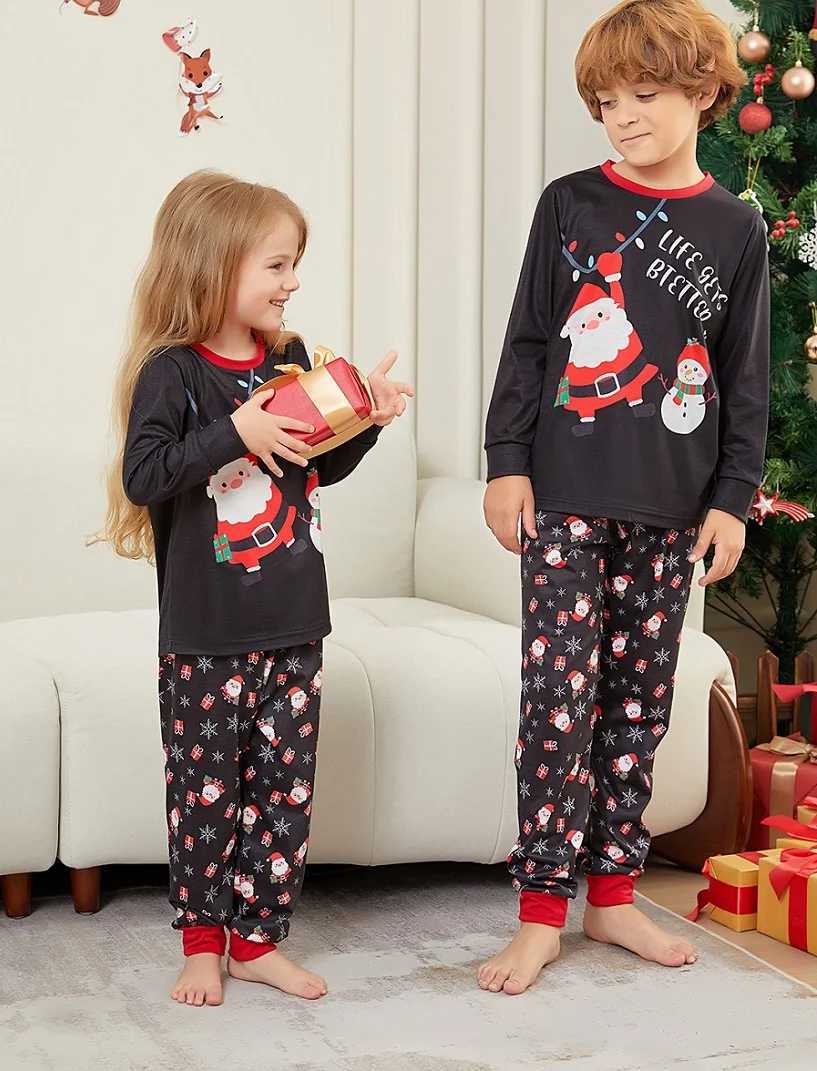 2015 Christmas Family Matching Pajamas Santa Claus Snowman Letter Printing Adult Children Family Matching Clothing Christmas Family Pjs W241008