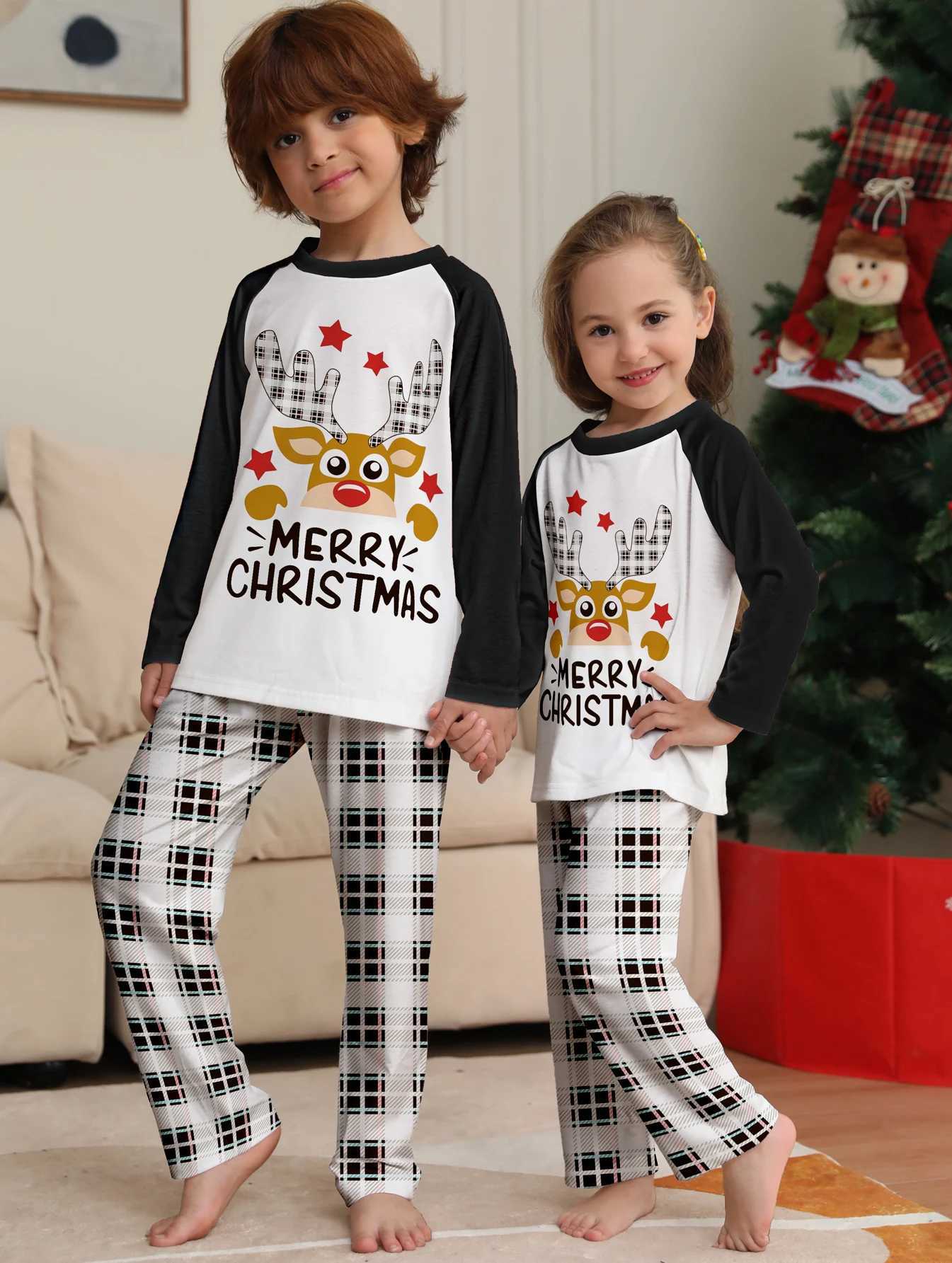 New Winter 2024 Christmas Family Pajama Set Mom Dad Child Baby Match Set Elk Printed Casual Soft Pajama Christmas Appearance Pajama W241008