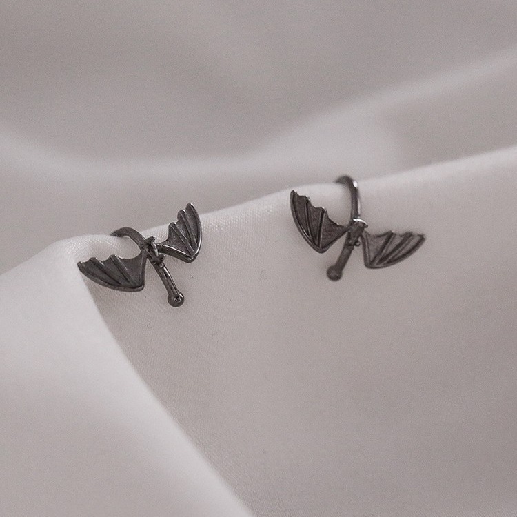No Hole Little Devil Sier Plated Earclip Female Ear Bone Clip Fake Earnail Earrings Dark Cold