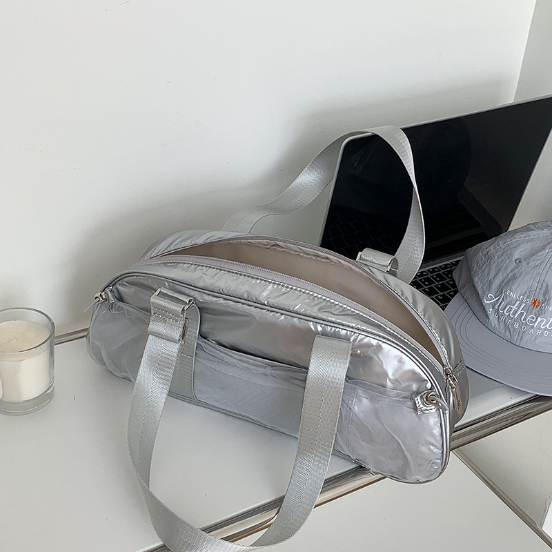Korean style simple casual armpit autumn women's bag, high-end sense, large capacity temperament, work commuting baguette bag