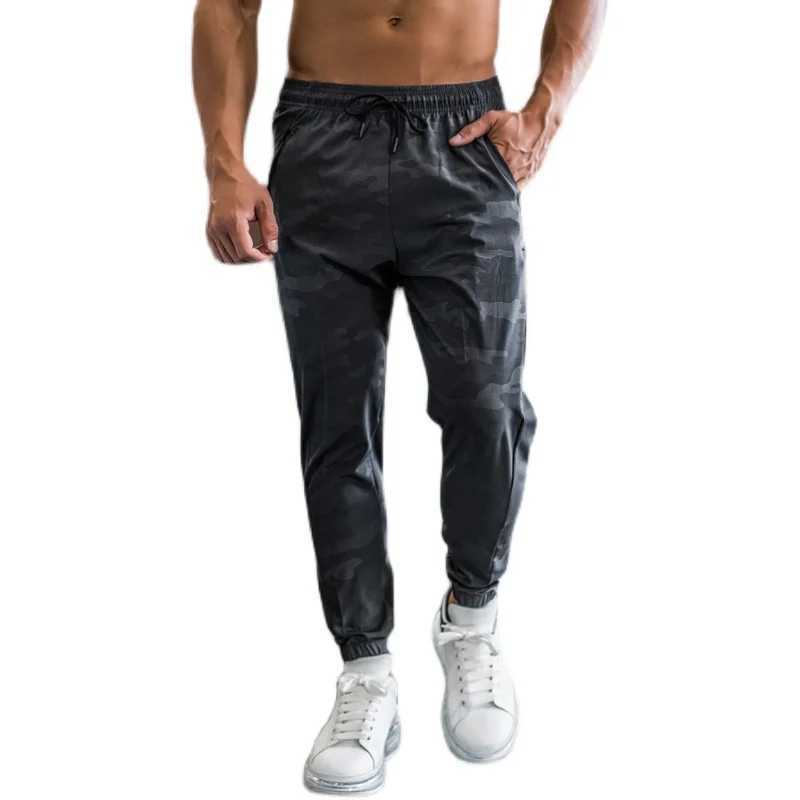 Camouflage Quick dry Men Running Pants Zip pocket Bodybuilding Training Trousers Jogging Fitness Gym elastic Sport sweatpantsX241008