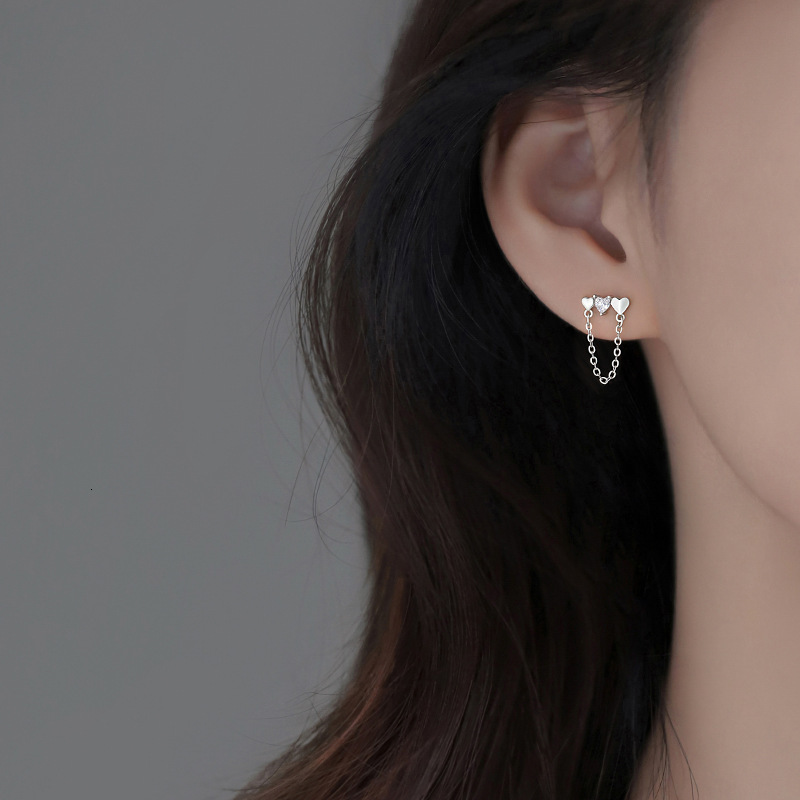 needle heart with a niche design, 2024 new autumn light for women's earrings