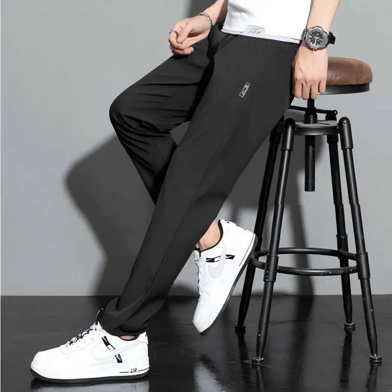 2024 Korean Mens Golf Slim Fit Pants Ice Silk Breathable Leisure Sports Pants Fashion PantsX241008