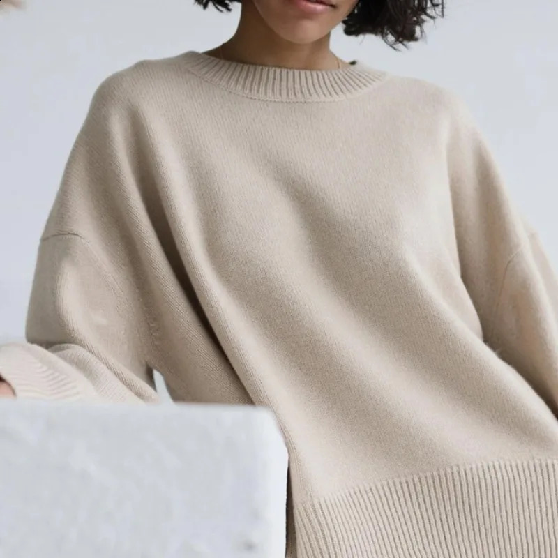Winter warm thick knitted sweater solid black soft pull loose Korean autumn womens coat Oneck jumper 241007