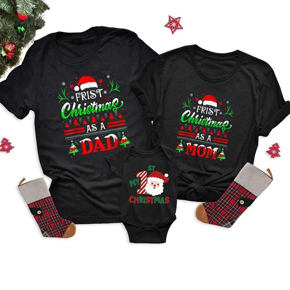 The first Christmas family costume the first Christmas as a dad/mom baby the first Christmas family appearance holiday matching T-shirt Christmas gift