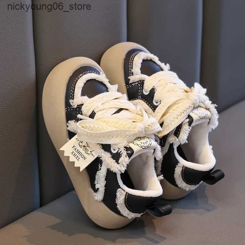 Boots Girls Shoes Autumn Winter Fashion PU Leather Warm Cotton Shoes Lace Up Soft Sole Kids Sneakers Versatile Non-slip Skate Shoes L240910