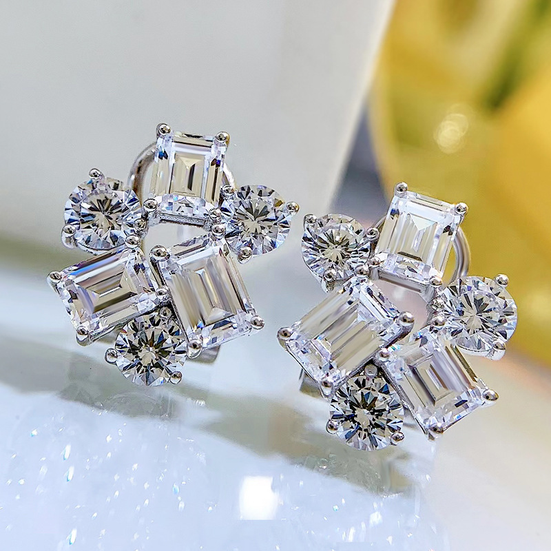 Sterg Sier Moissanite Clip Earrings, Round Cut White Dia Eternity Elegant Wedding Jewelry Gift for Women