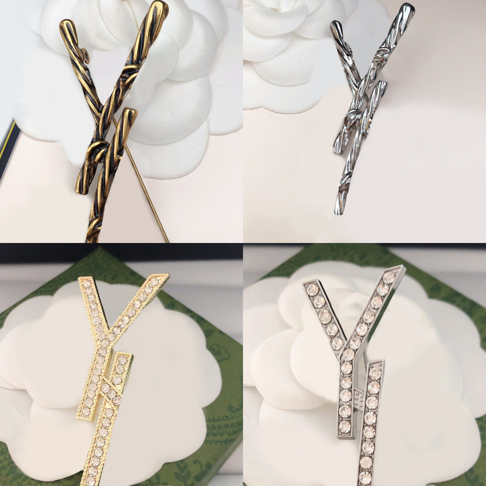 Designer Brooch Diamond Brooches Pin Men Womens Geometric Crystal Rhinestone Letter Pins for Famous Sweater Decoration Jewelry Accessories
