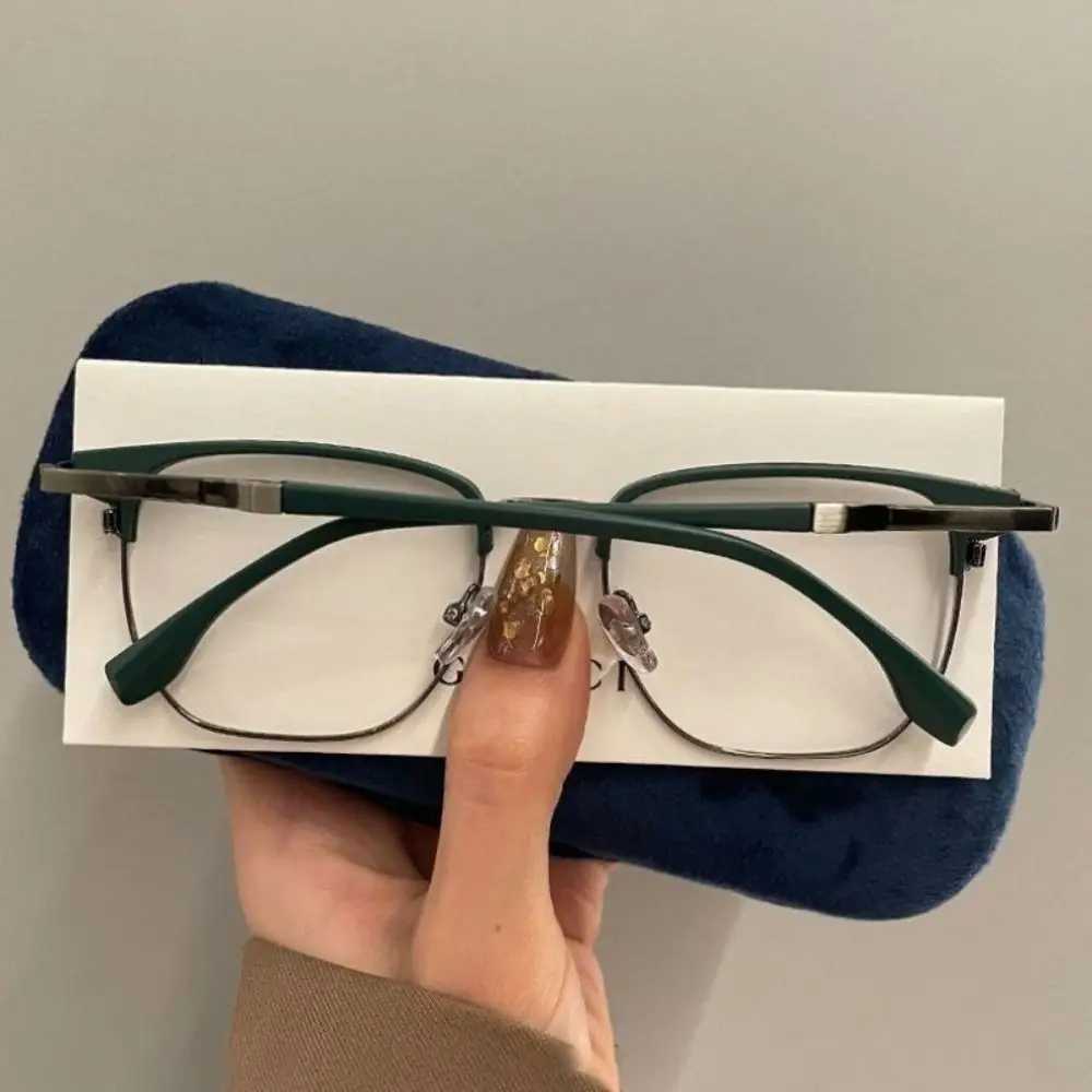 New Fashion Anti Blue Light Glasses Retro Ultra Light Half Frame Flat Glasses Women Men Female Eyeglass Anti UV EyewearX241008