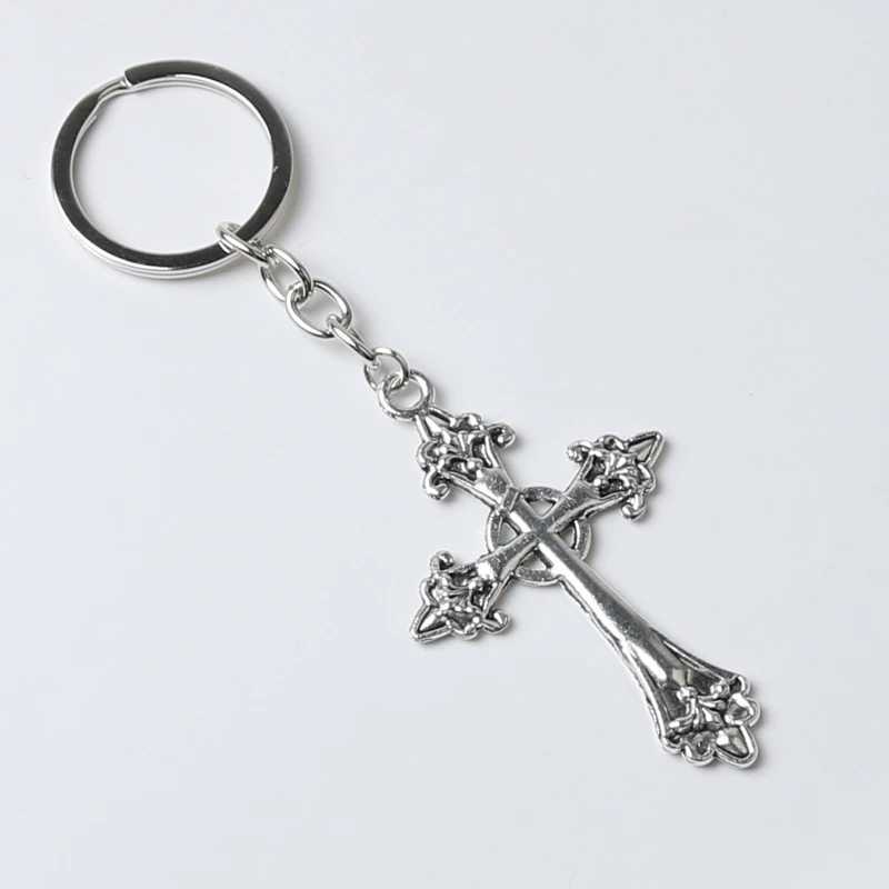 2021 New Large Detailed Silver Color Cross Pendant Keychain Gothic Jewellery Fashion Charm Delicacy Beautiful Men and Women GiftX241008