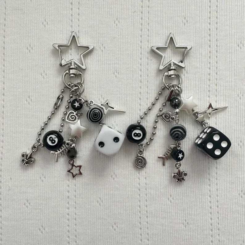 Handmade cluttered gf edgy black white dICE keychains grunge deftones beaded jewelry bag pendant emo y2kX241008